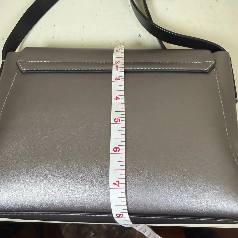 EUC Kate Spade New York Putnam Drive Caressa Crossbody Bag silver with COA